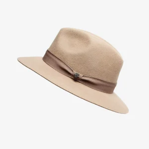 021 BEIGE